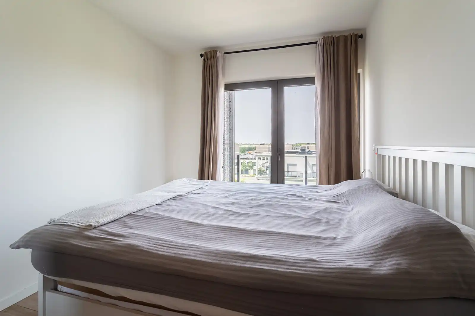 2 slaapkamer appartement met veel lichtinval foto 17