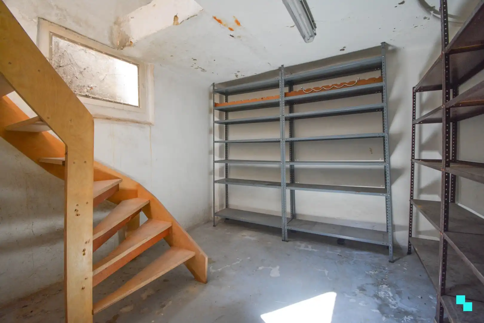 Te renoveren eengezinswoning in centrum Gits foto 14