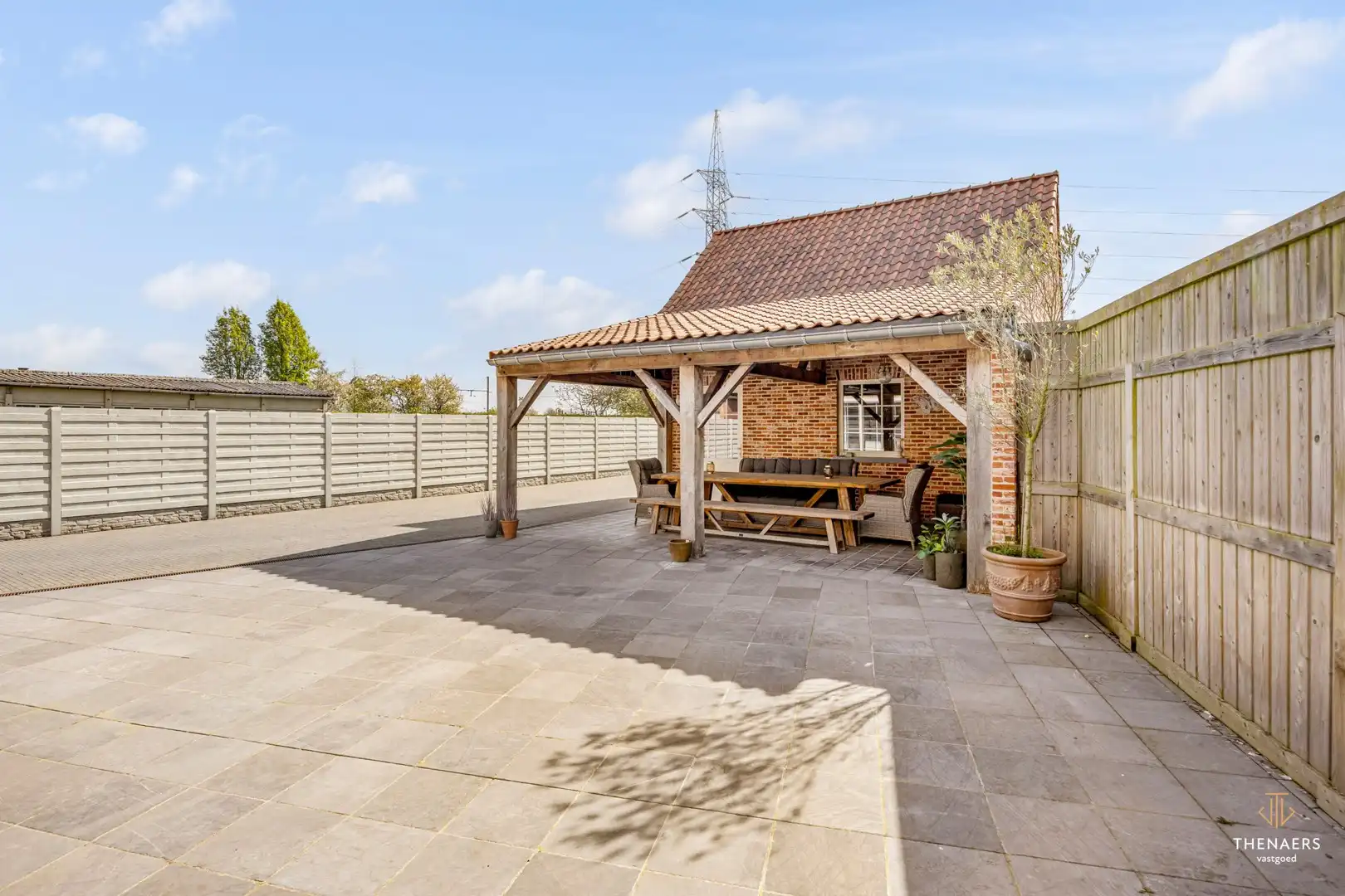 Stijlvolle pastoriewoning met ruimte, comfort en een prachtig afgewerkt geheel in Sint-Truiden. foto 34