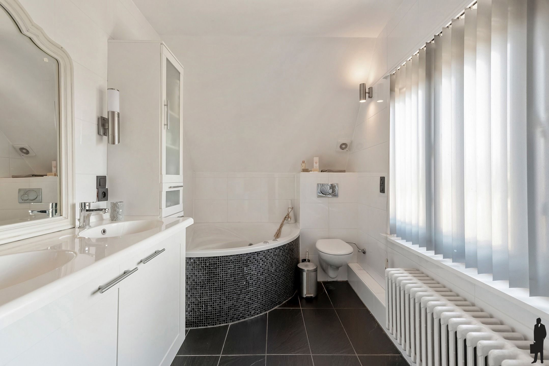 Karakteristieke woning met 5 slpk. en westtuin op 799m² foto 15