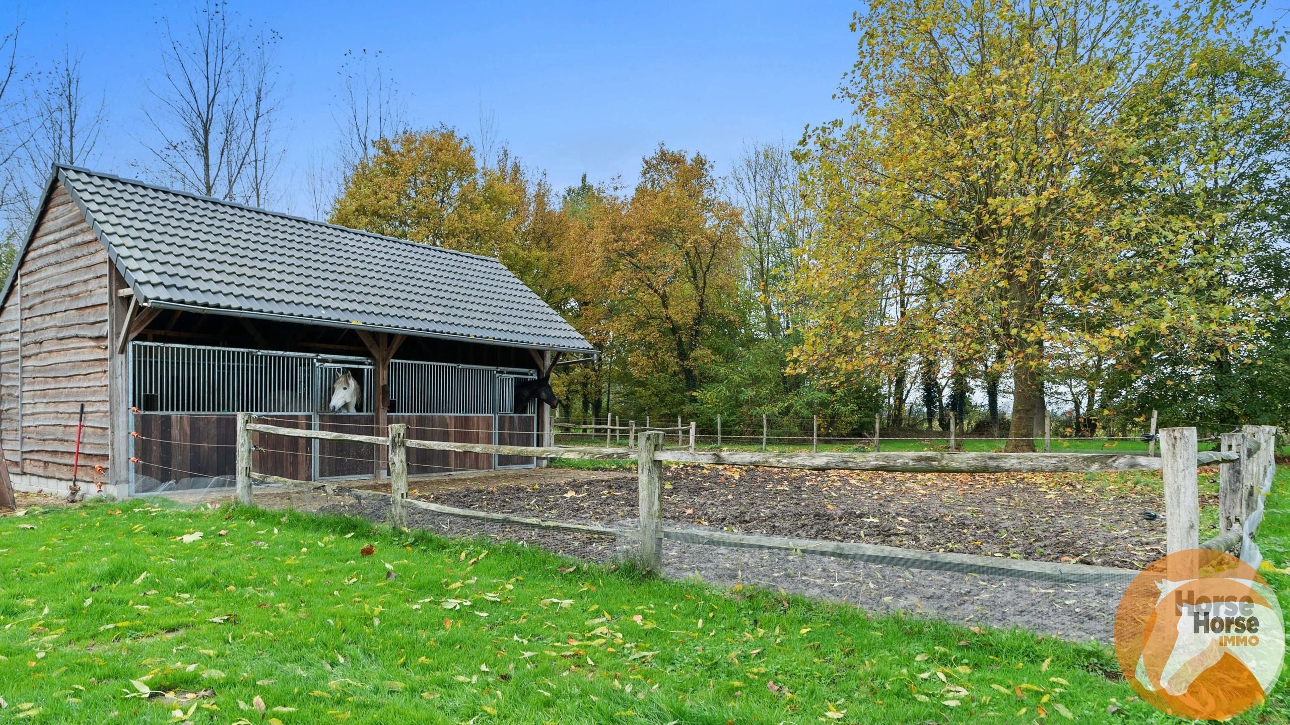 RUMMEN - Charmant landhuis op idyllische locatie op +/- 67a foto 38