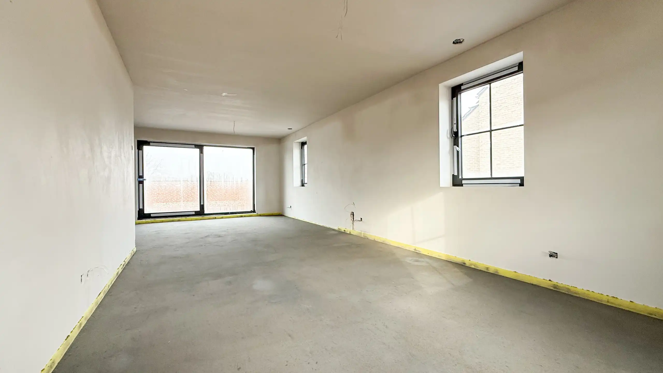 Zeer ruim (146m²!) duplex app.met 2-slpks,garage en terras! foto 6