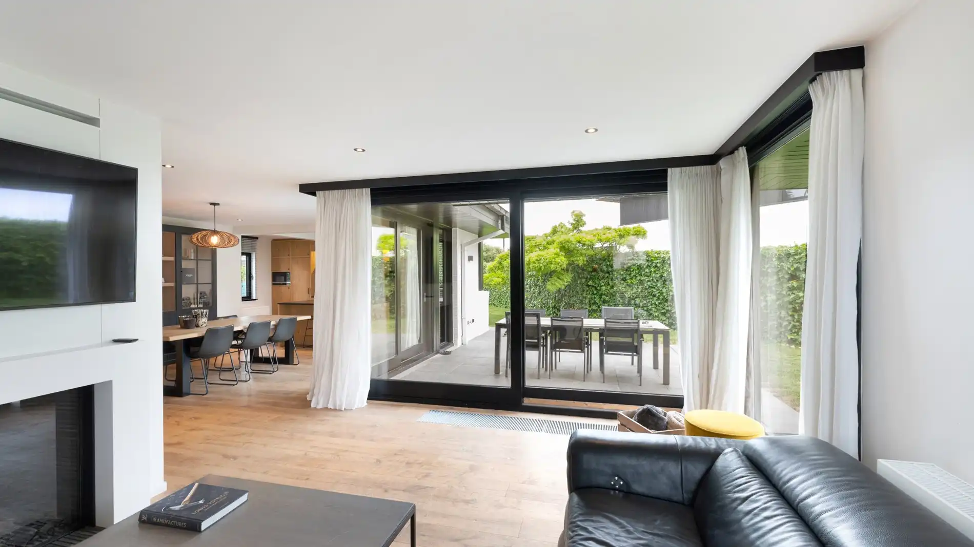 Residentieel gelegen alleenstaande villa te Knokke foto 11