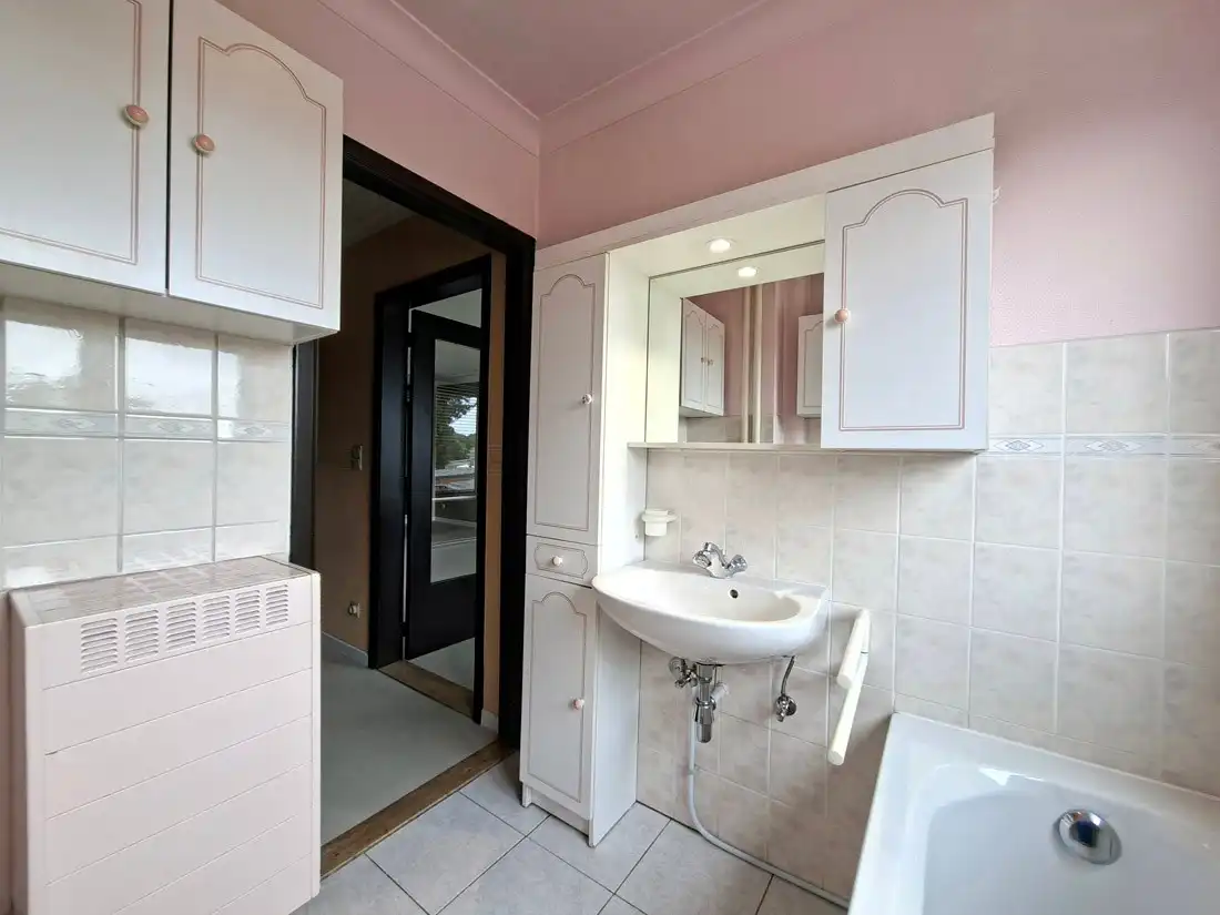 Leuk gerenoveerde rijwoning te Kiewit (Hasselt) foto 14