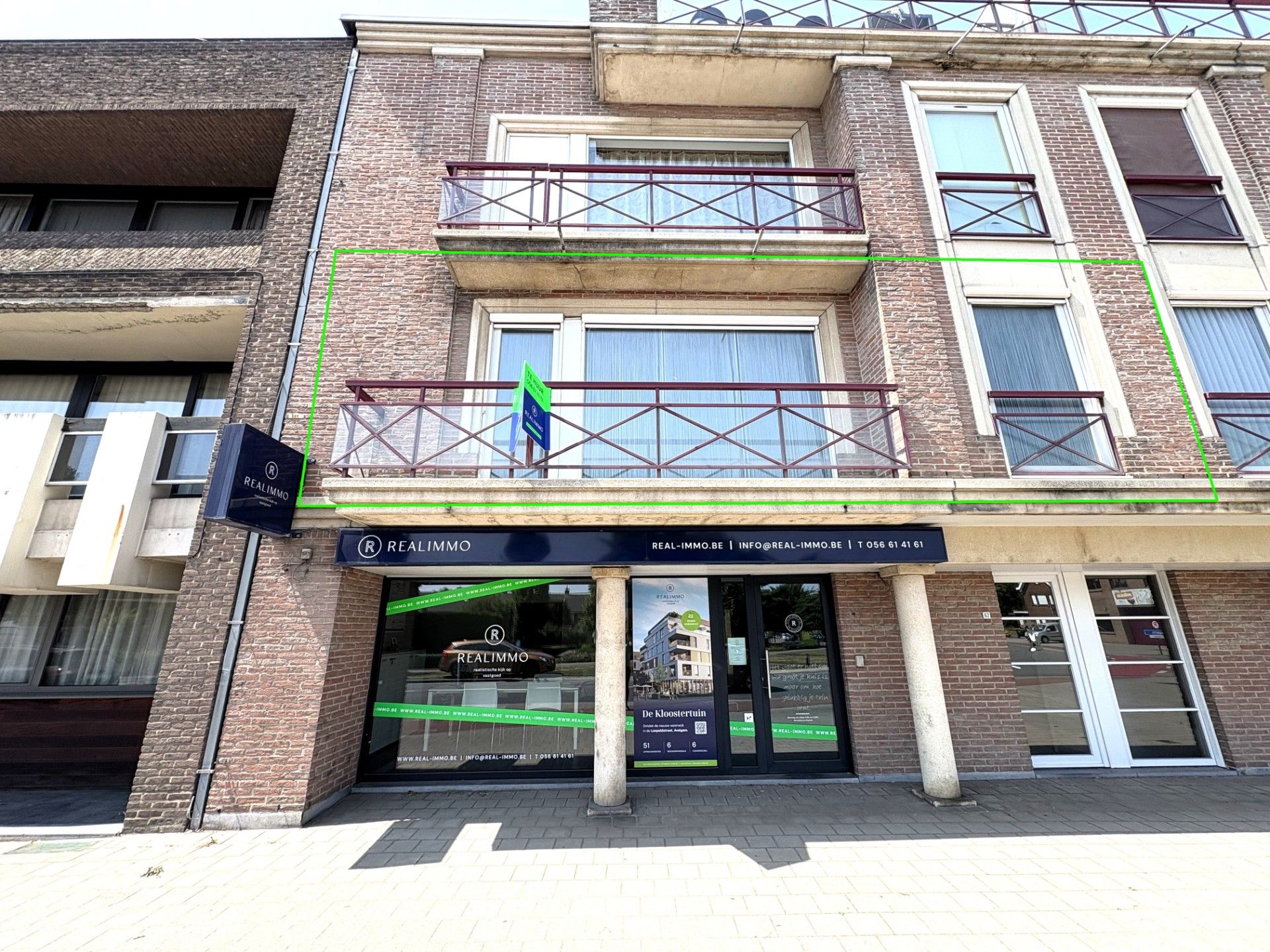 Lichtrijk appartement met 3 slaapkamers en autostaanplaats foto {{pictureIndex}}