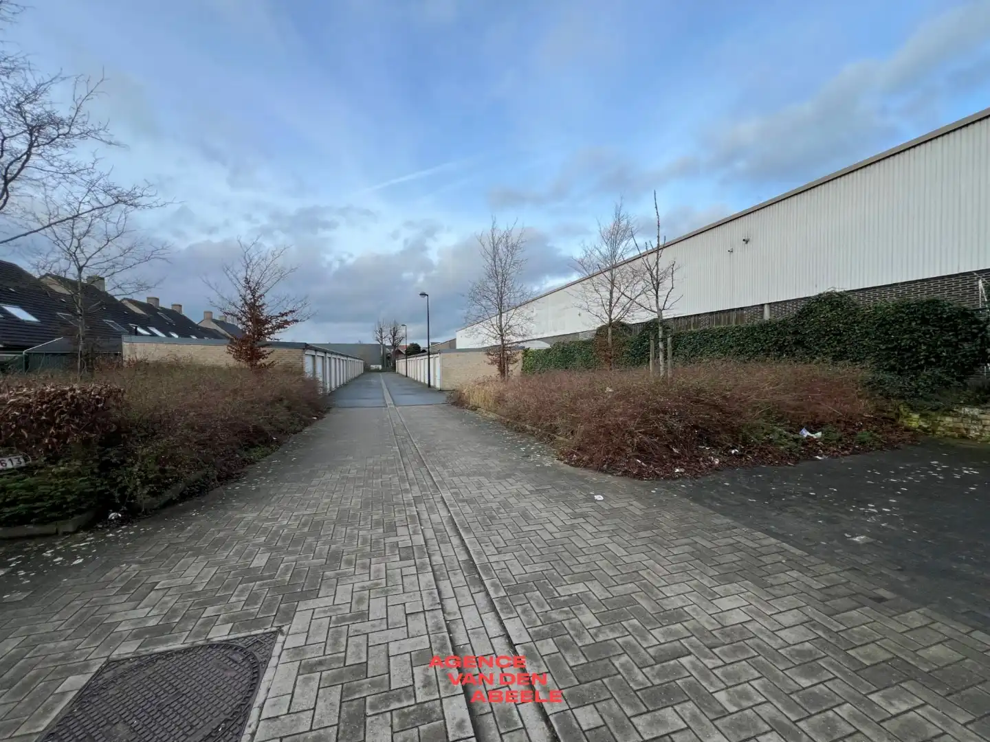 Ruime garagebox nabij de Gistelse Steenweg  foto 6