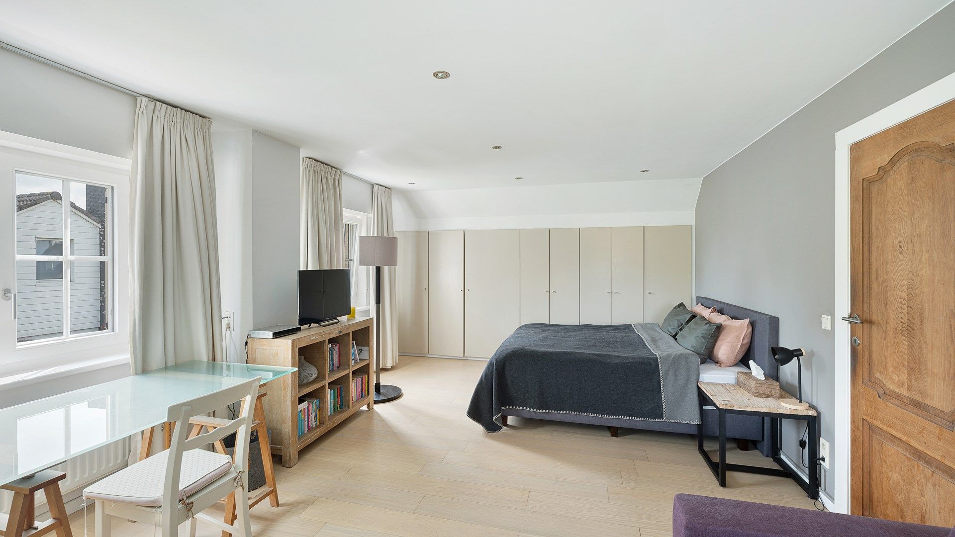 Residentieel gelegen villa op 916 m² grond  foto 20