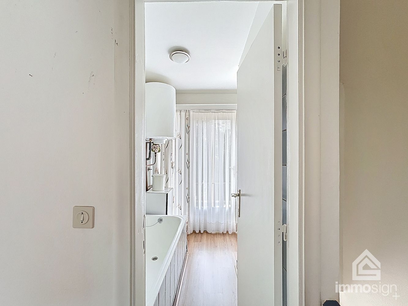 Charmante gezinswoning met potentieel op ruim hoekperceel in hartje Eksel foto 27