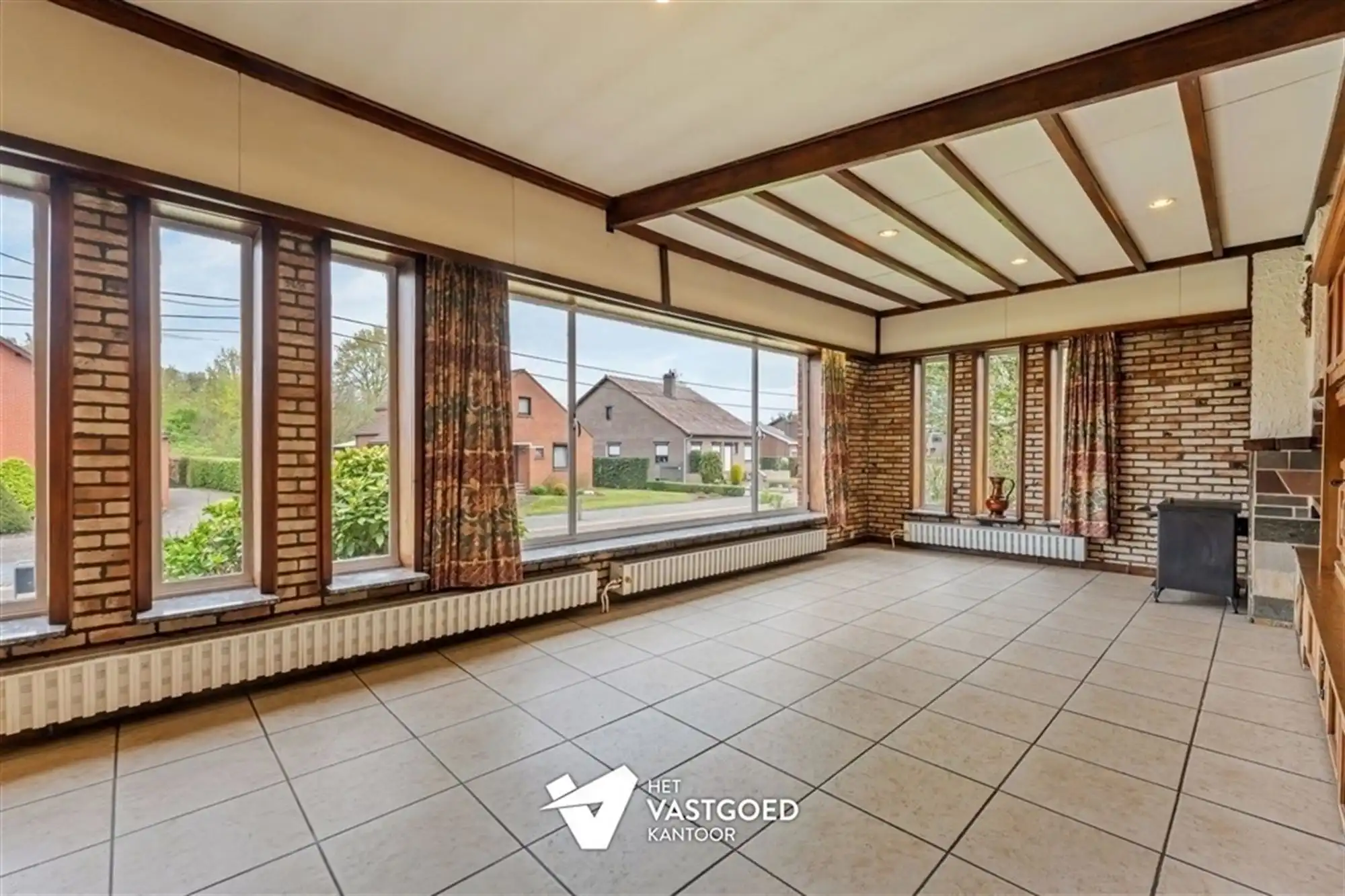 TE RENOVEREN WONING MET 3 SLAAPKAMERS OP RUSTIGE DOCH CENTRALE LIGGING IN LUMMEN (MELDERT) foto 2