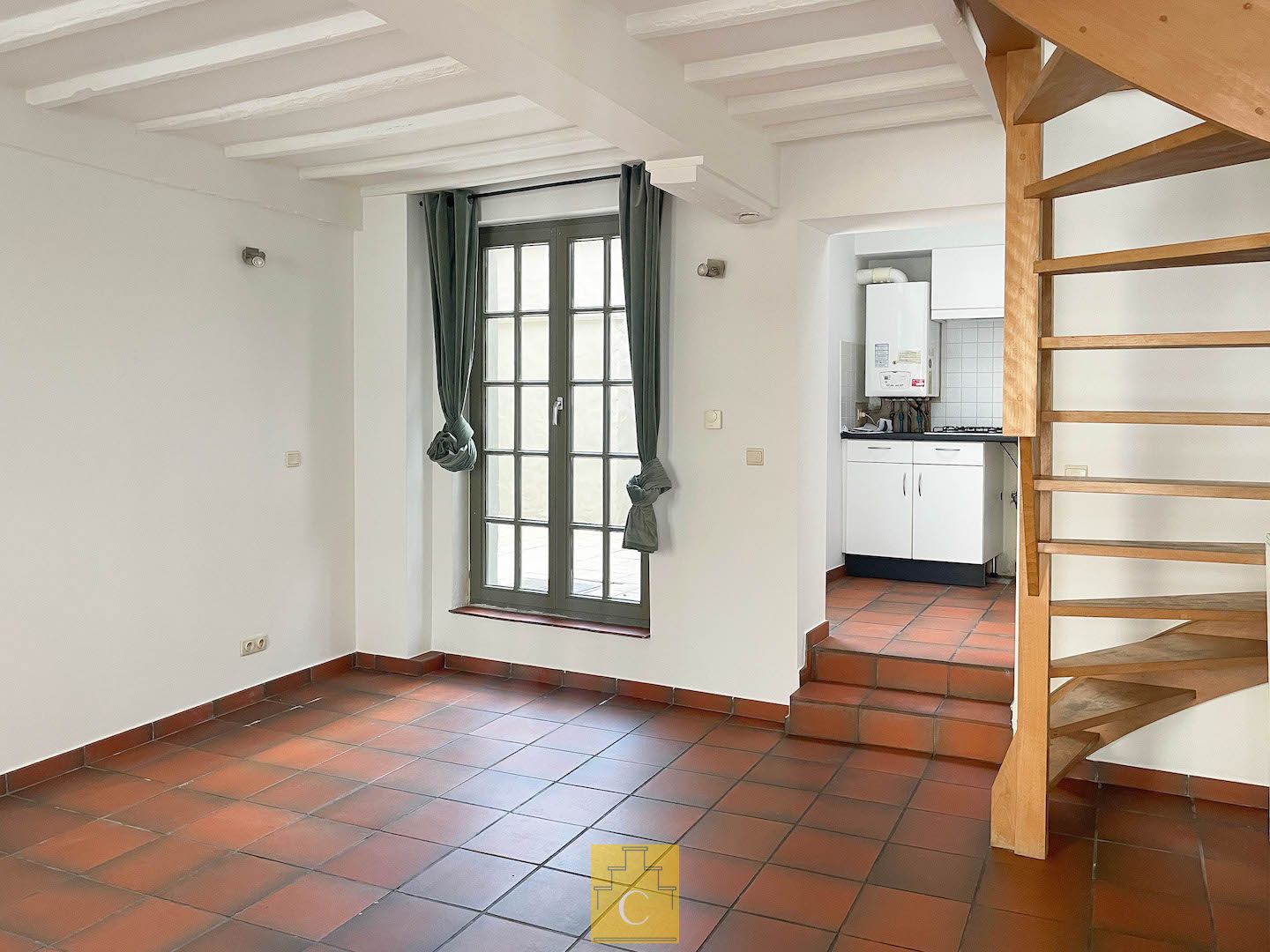 Leuk instapklaar huis met zonnig terras– ideale ligging in rustige straat te St Anna foto 2