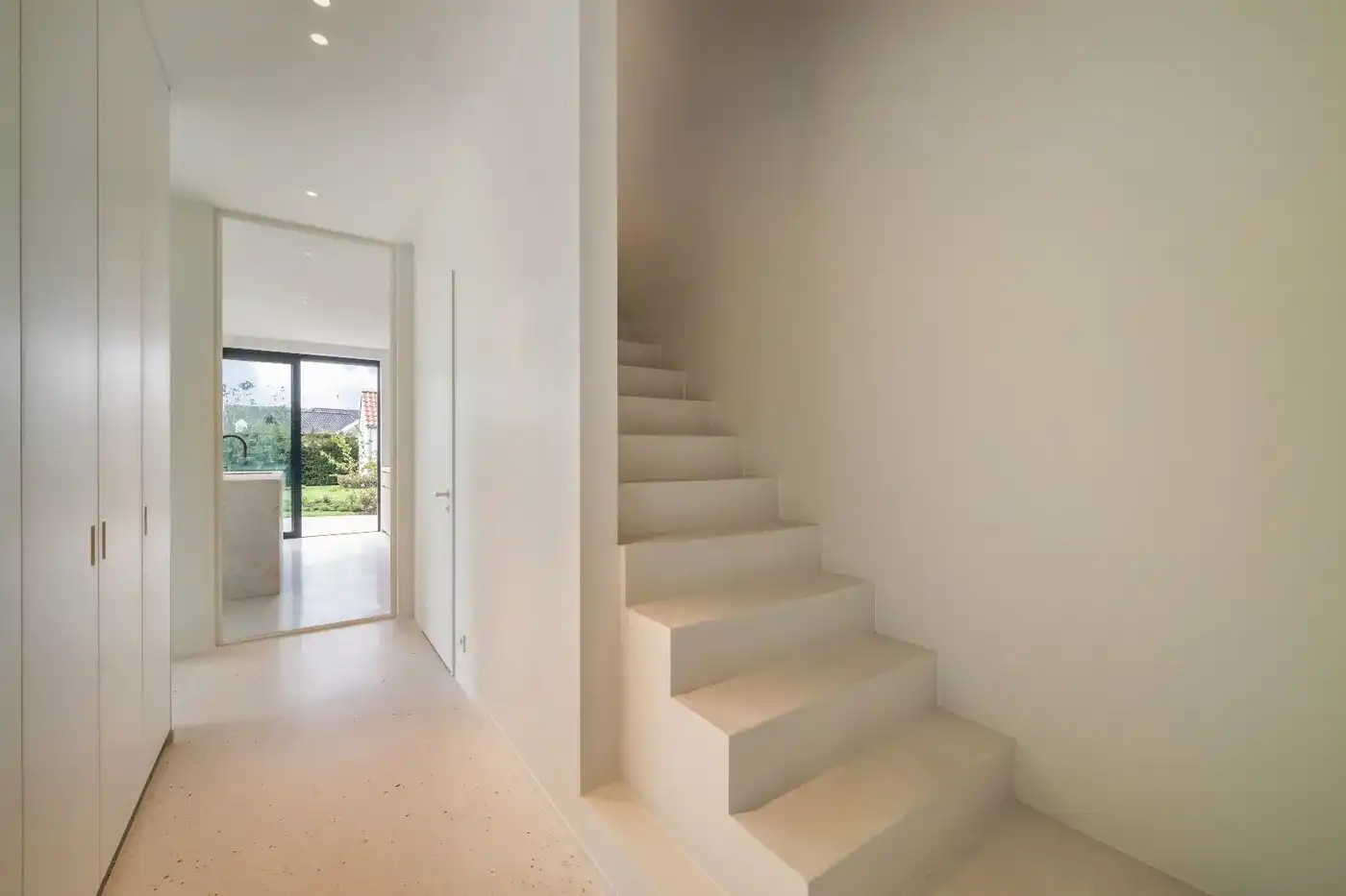 Nieuwbouw onder registratierechten! Villa met zonovergoten leefruimtes en een tijdloos design foto 16