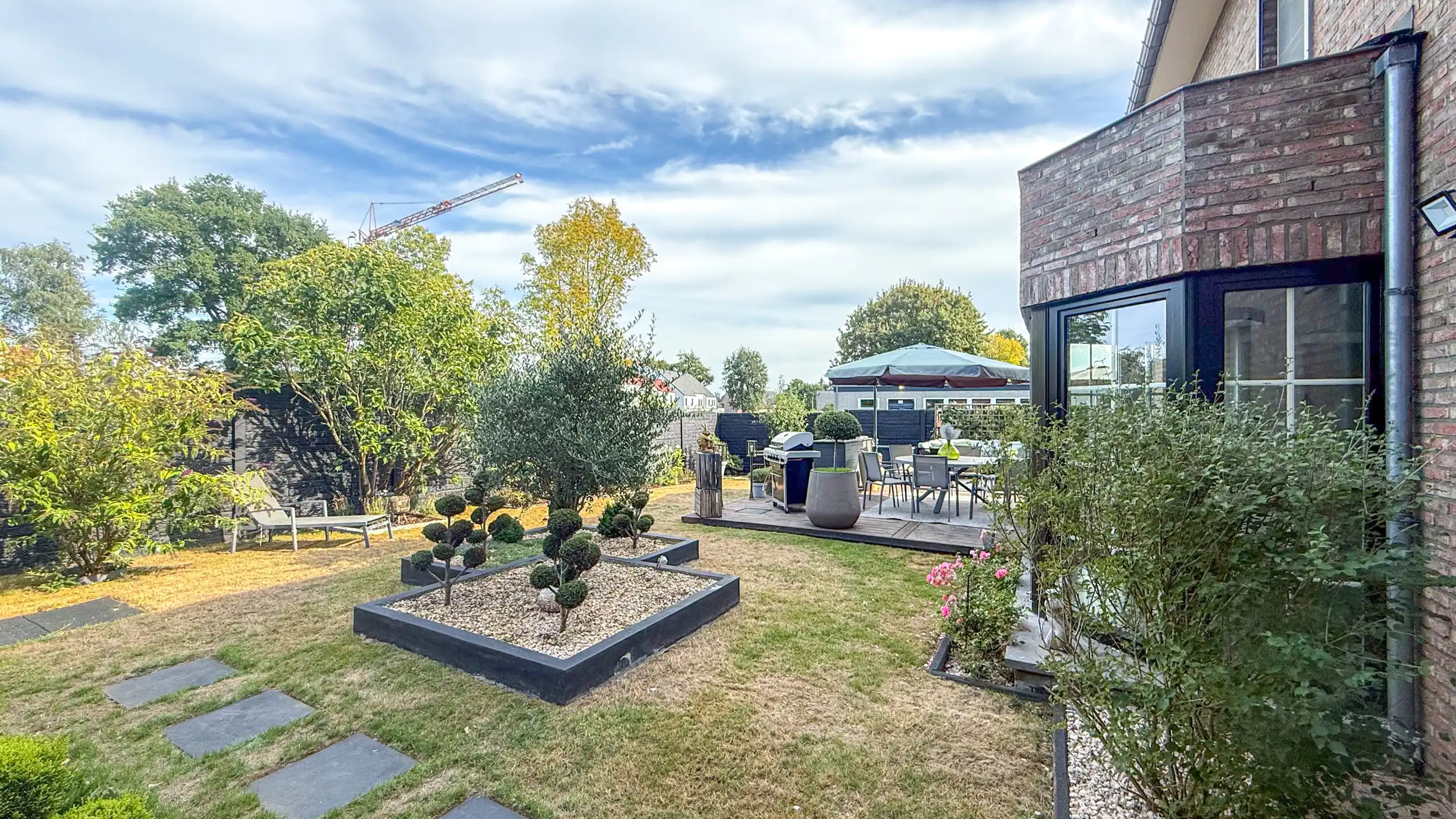 Ruime woning van 235m² met 4slpks, kelder en EPC B!  foto 45