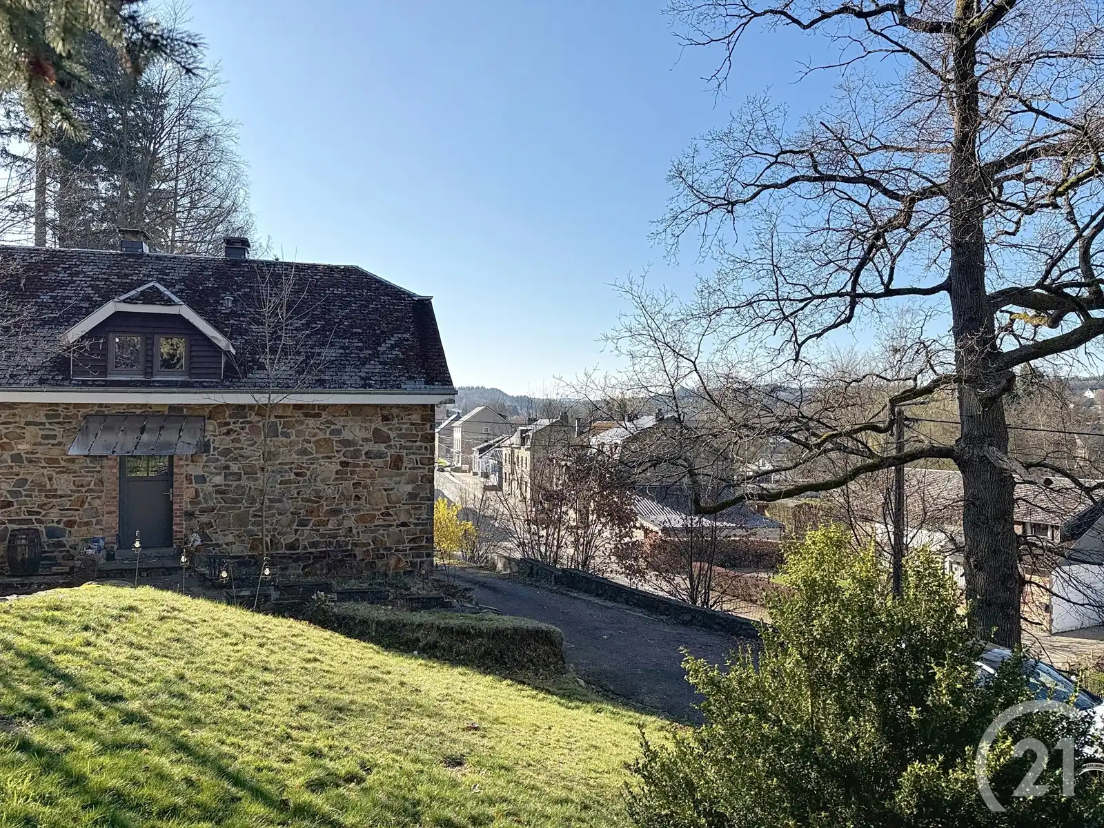 Huis met vakantiewoning te koop in Vielsalm! foto 32