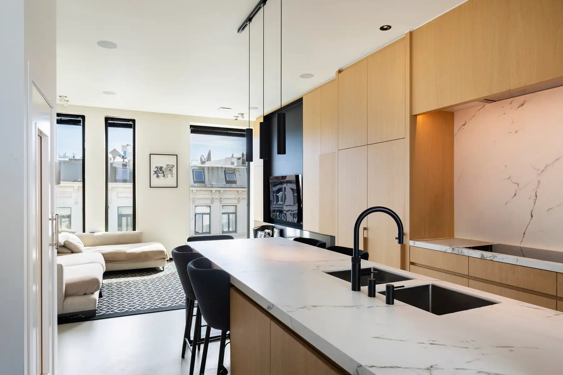 Luxueus gerenoveerde woning met lift en terrassen op ’t Zuid foto {{pictureIndex}}