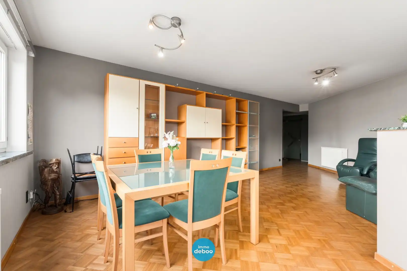 Instapklaar lichtrijk hoekappartement foto 7
