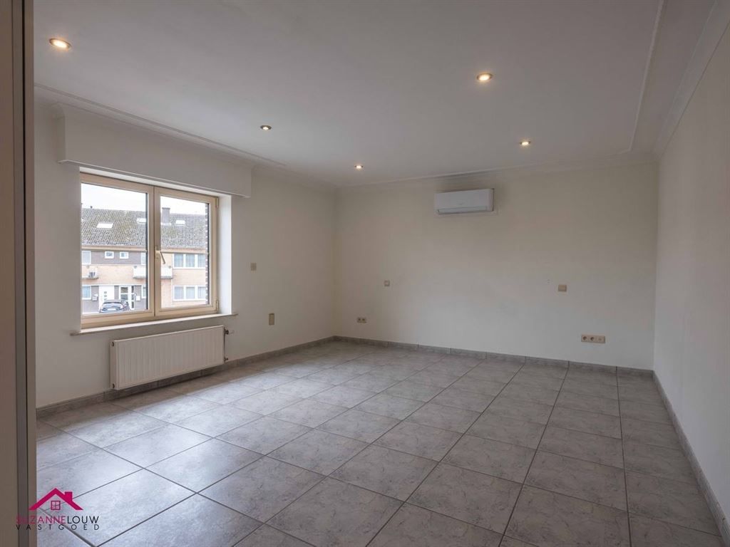 Gerenoveerde vrijstaande woning foto 26