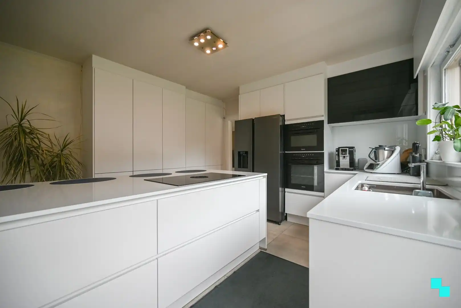 Eengezinswoning met vier slaapkamers in doodlopende straat foto 11