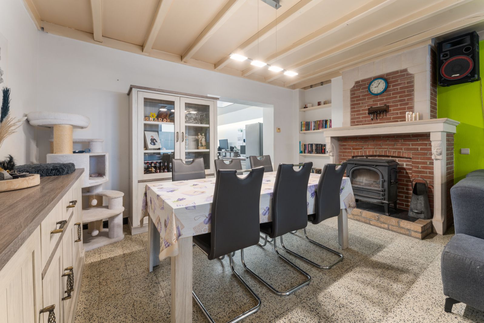 Knussige woning met 2 of 3 mogelijke slaapkamers! foto 7