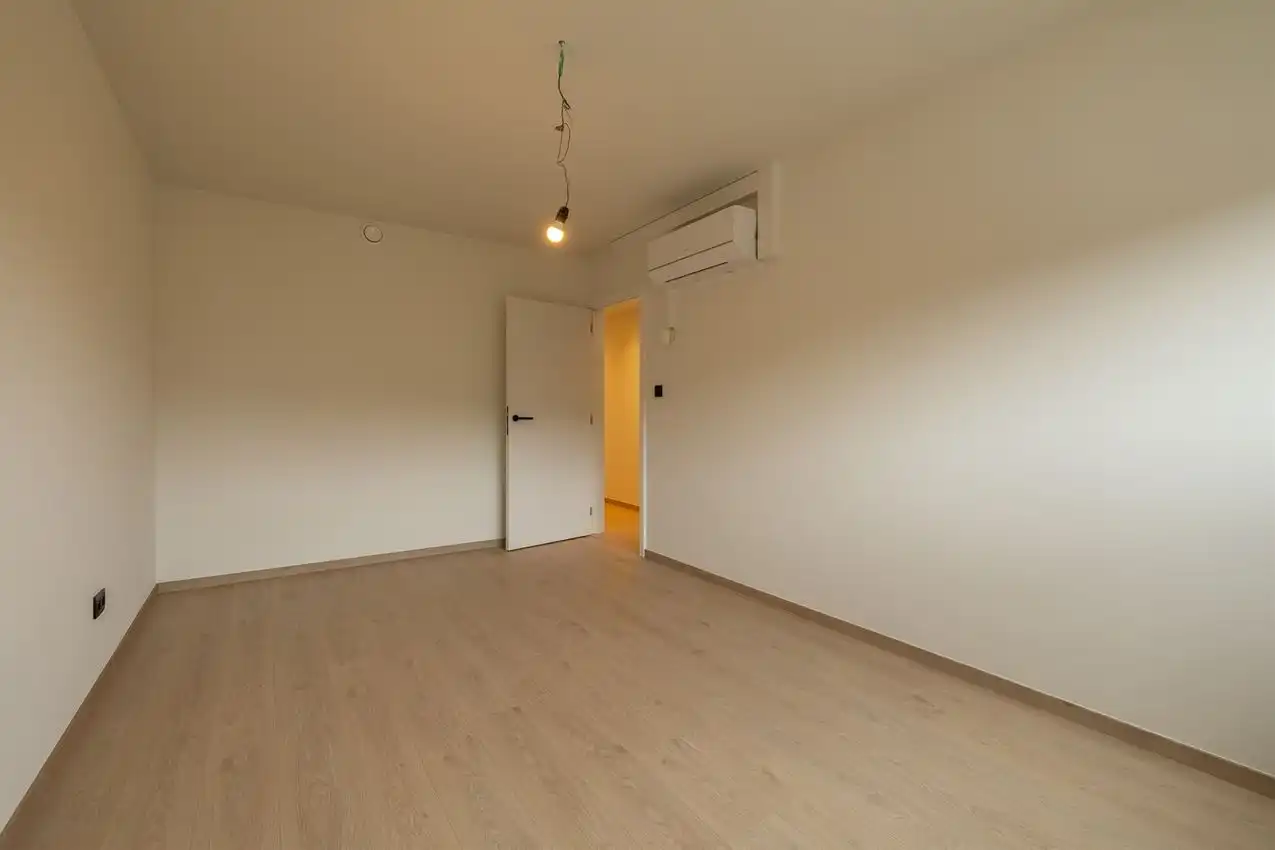 Nieuwbouw met vier slpk, alle comfort en ruime tuin foto 22