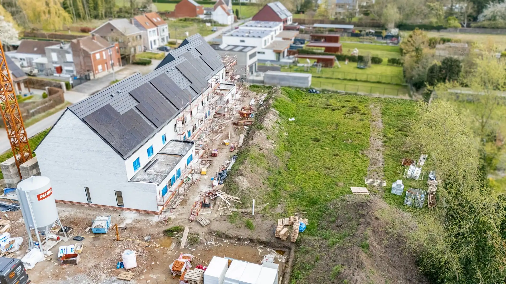 Nieuwbouwwoning met 3 slaapkamers in een zeer rustige buurt foto 14