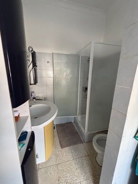 Te renoveren woning met 2 slaapkamers nabij het Astridpark. foto 5