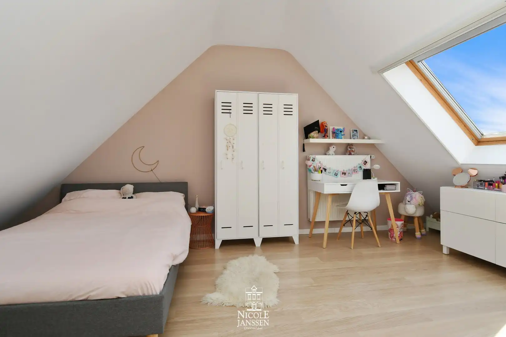 Halfvrijstaande gezinswoning met vrijstaande garage foto 25