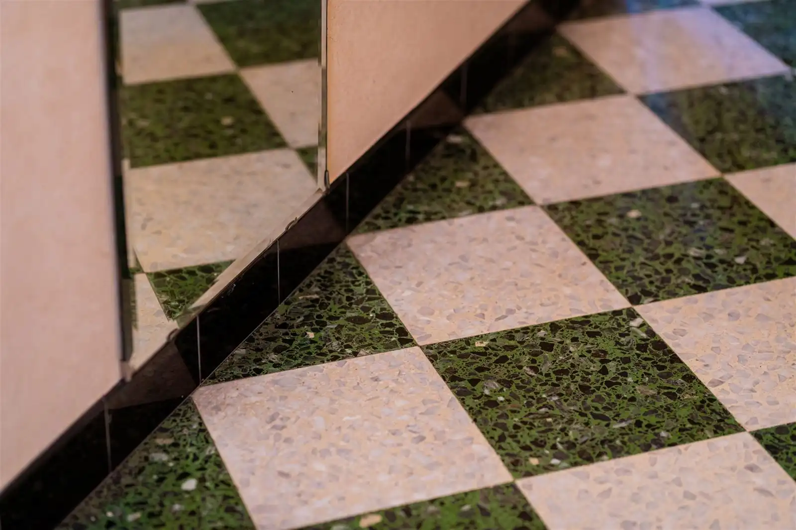 3 gevelwoning met loods (248m2) en garage foto 20