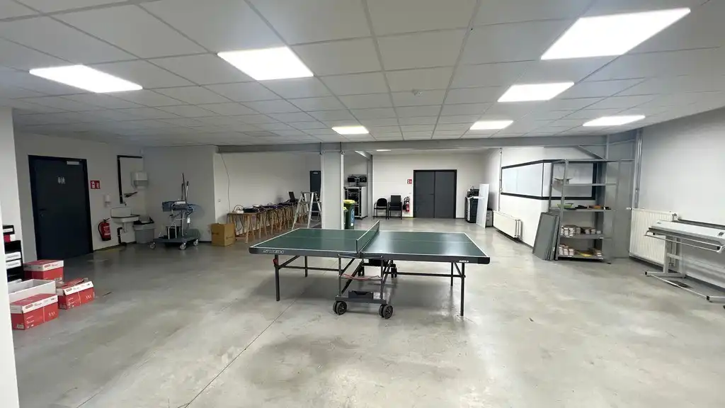 Functioneel bedrijfspand te huur in industriepark E17/4 te Lokeren foto 11