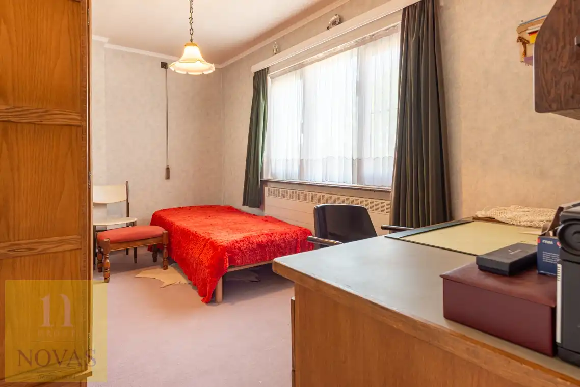 Op heel fijne locatie, 4 slaapkamers, 10are30ca, aan rand van het centrum foto 24