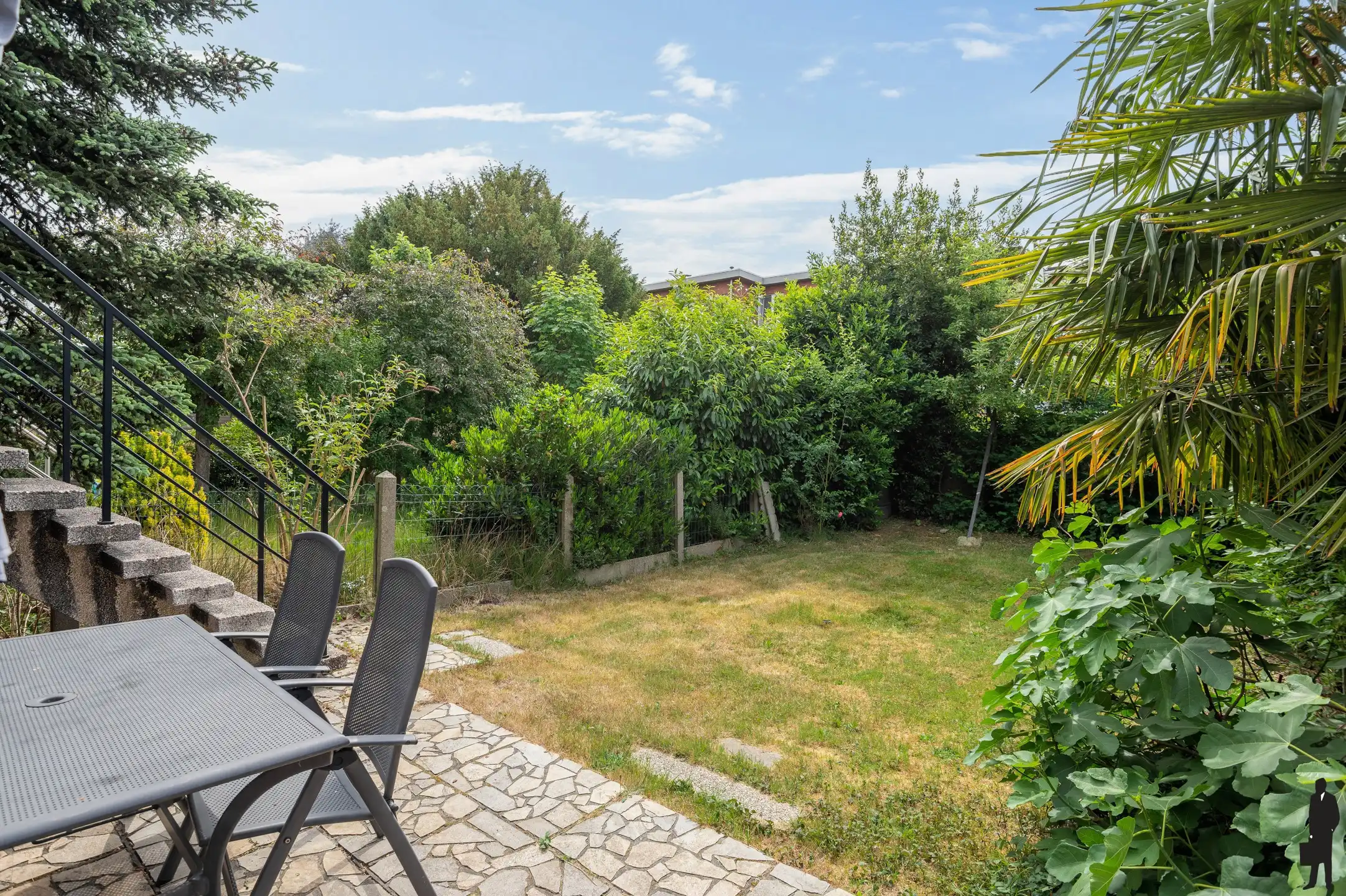 Welgelegen zeer energiezuinige woning met 5 slpks en Z-tuin foto 9