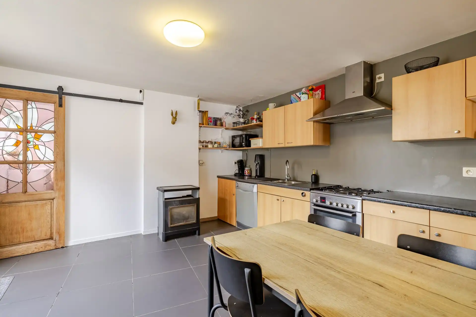 Charmante woning met grote buitenruimte! foto 9