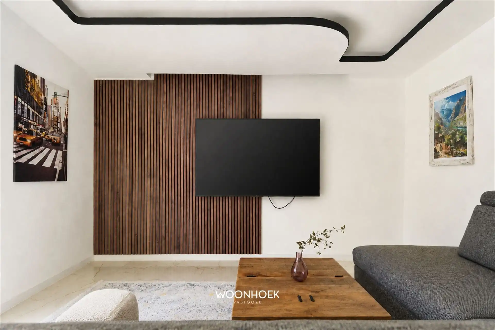 Gerenoveerde villa met bureau en 6 slaapkamers! foto 6