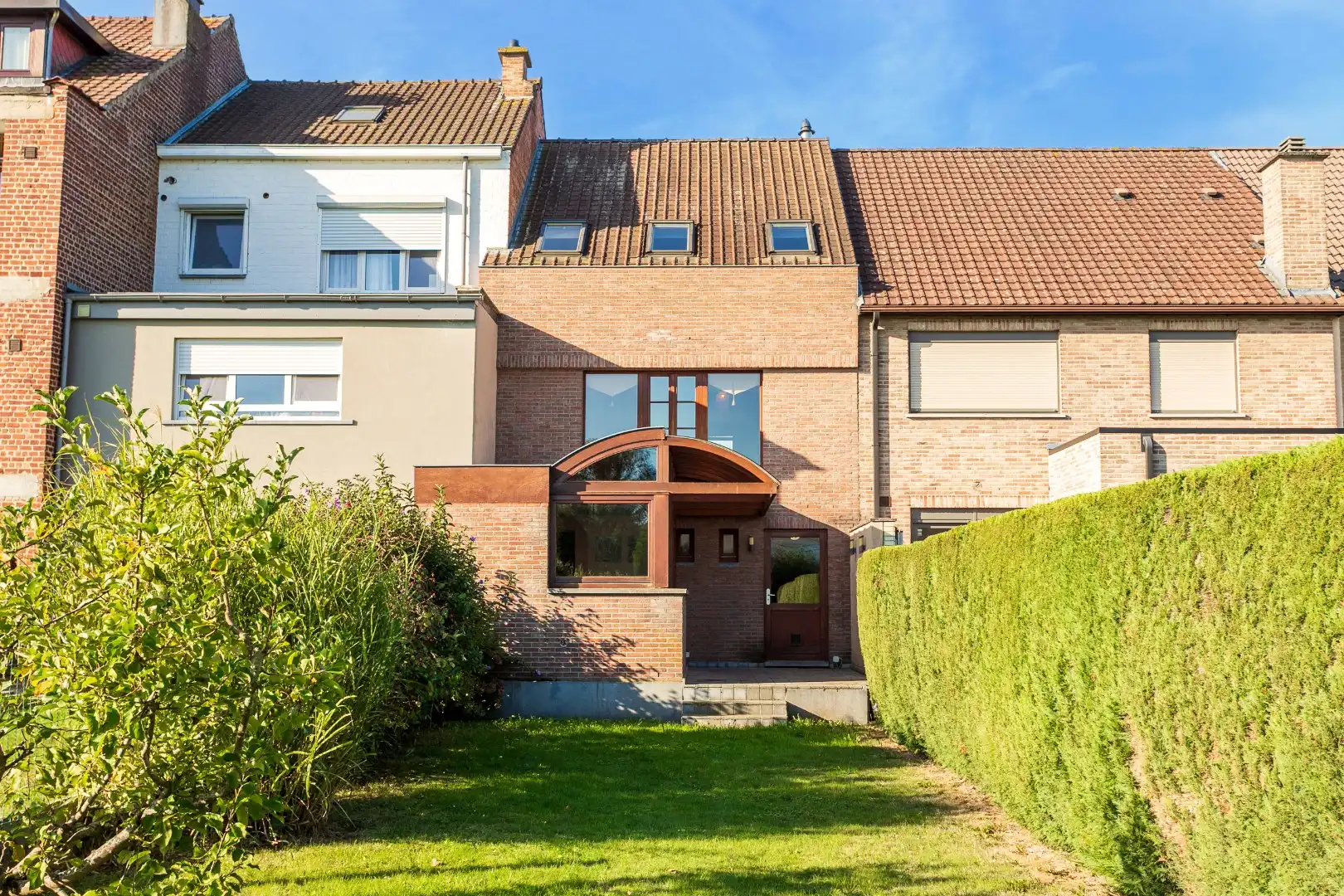 Karaktervolle architectenwoning (EPC B) met 3 slpks, garage en tuin te Lot foto 13
