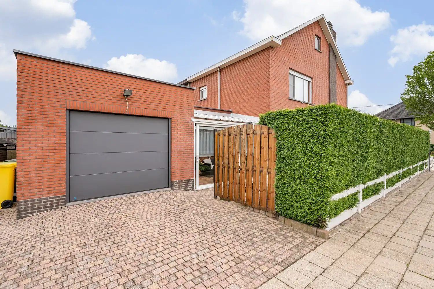 Te koop – Goed onderhouden halfopen bebouwing in Berlaar. foto 26