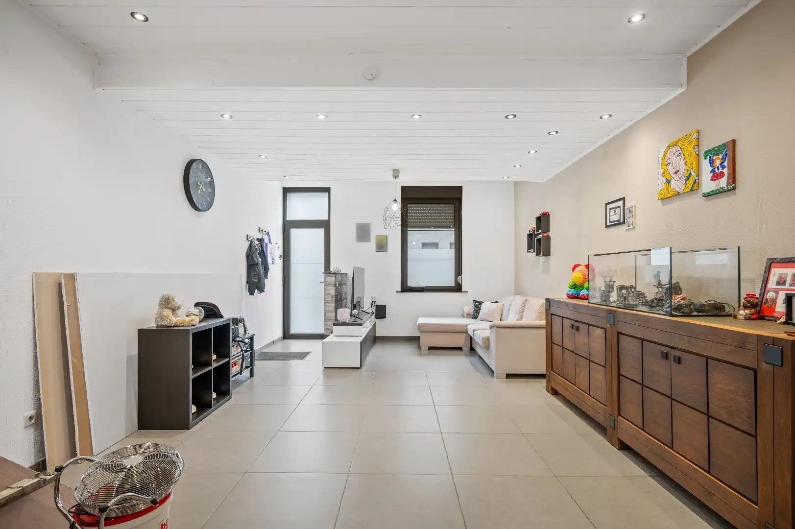 Af te werken rijwoning op de Tiense stadsrand foto 7