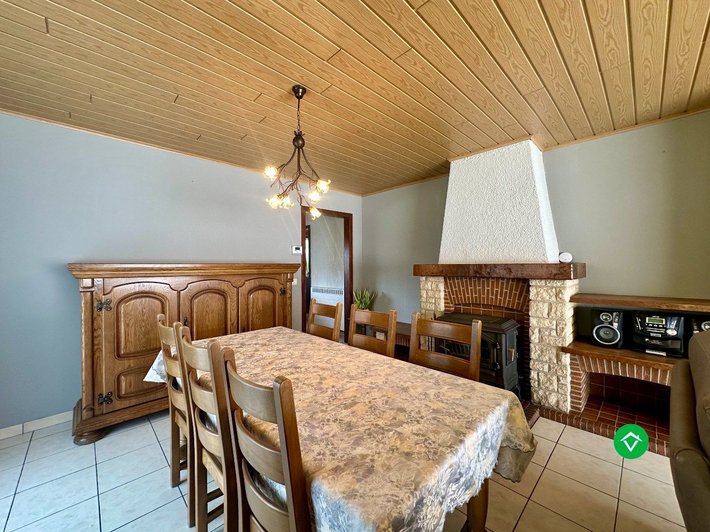 Gezinswoning met 3 slaapkamers en inpandige garage te koop in de Mokker (Koekelare) foto 3
