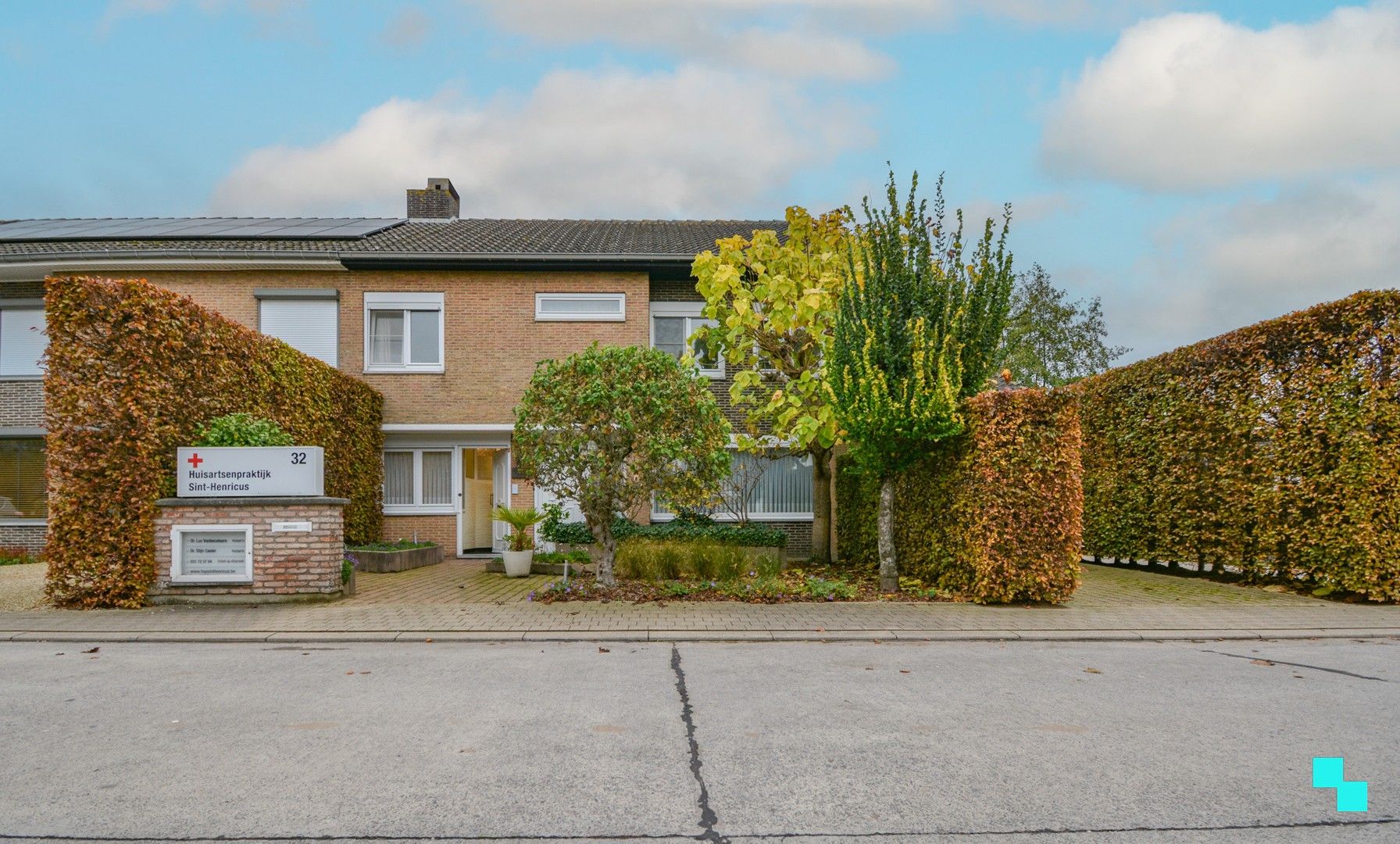 Verrassend ruime HOB met praktijk te Sint-Henricus foto 33