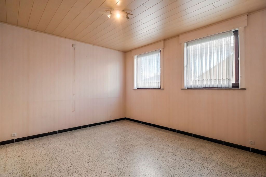 Alleenstaande woning te koop in Waarmaarde foto 8