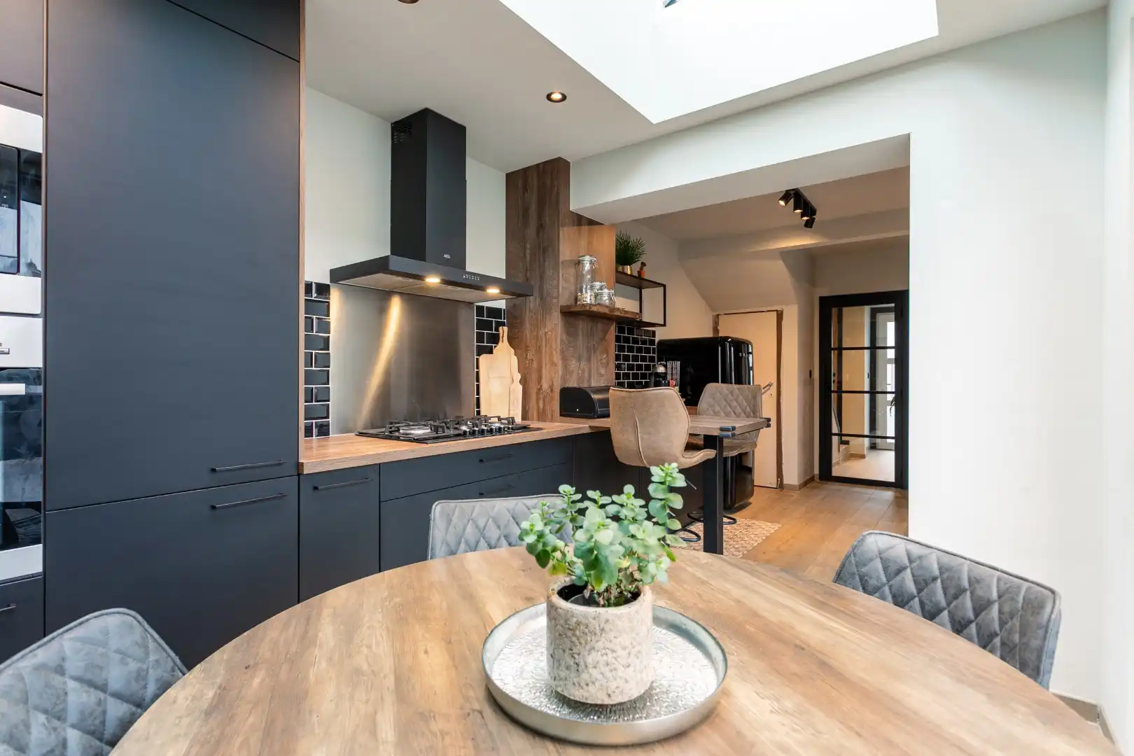 Gerenoveerde woning met 3 slaapkamers in een rustige buurt in Lembeek foto 9