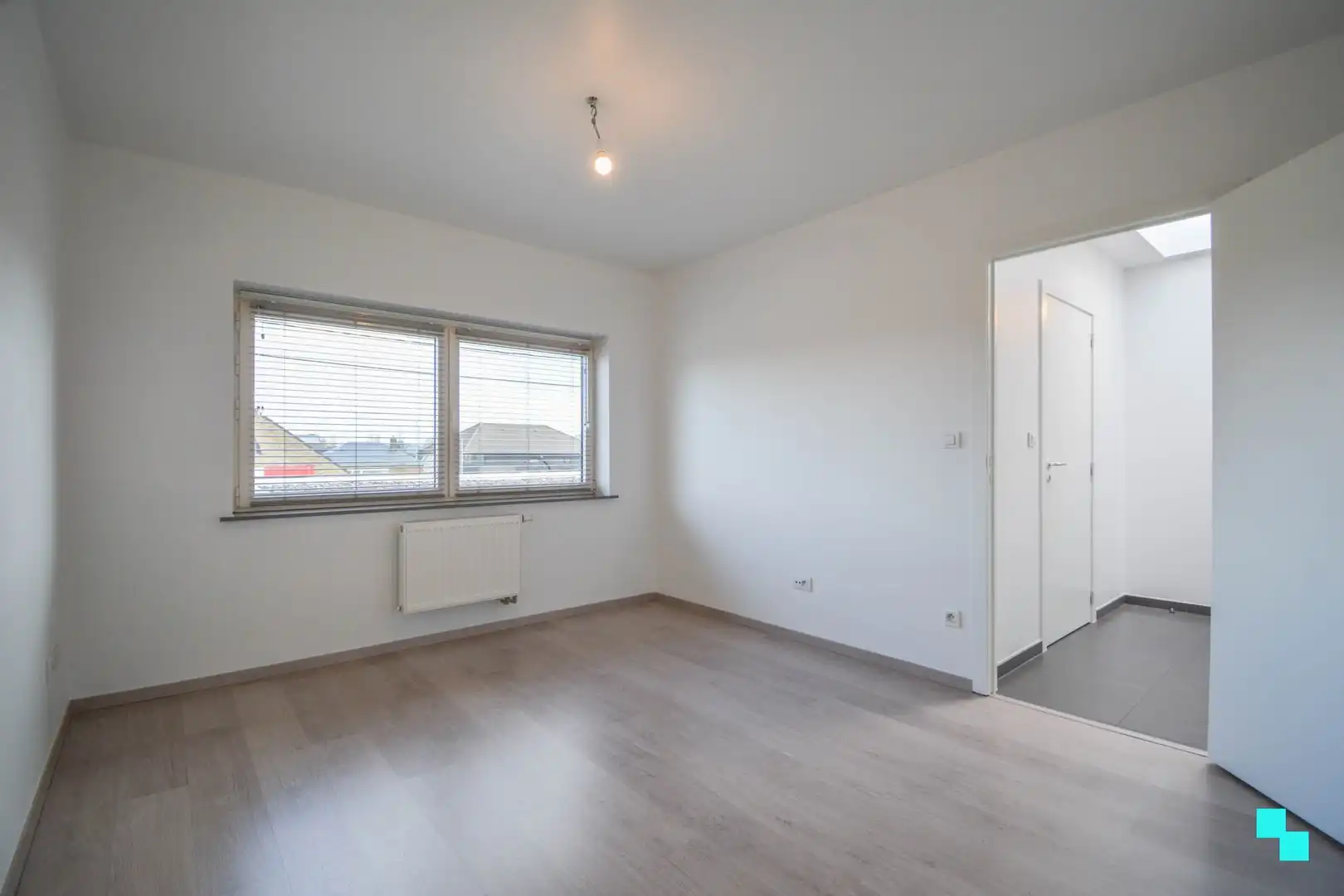 Ruim appartement met tuin, terras en garage - Roeselare foto 17