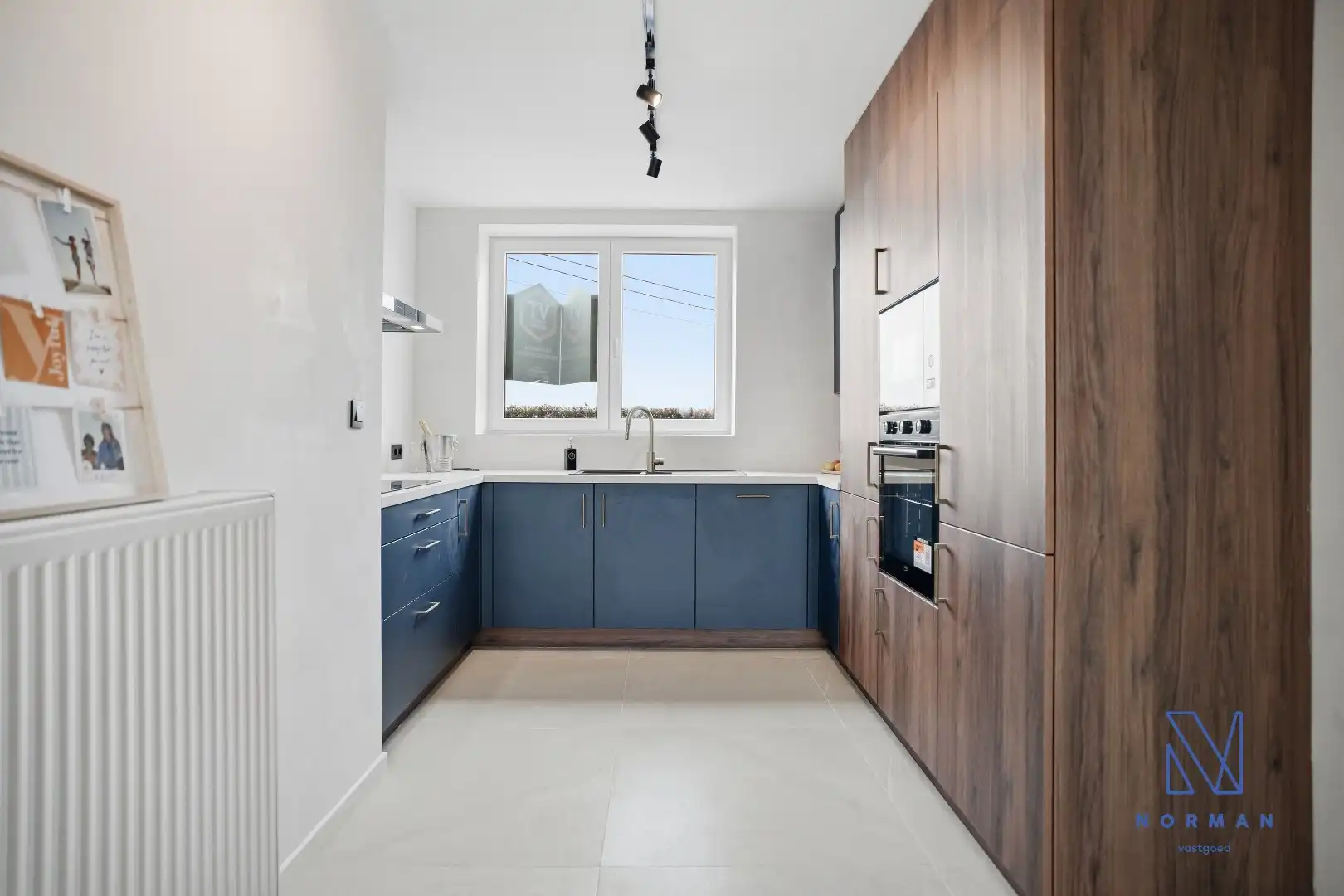 Instapklare, volledig gerenoveerde woning te koop met EPC A, uitgerust met zonnepanelen, drie slaapkamers en een aangelegde tuin. foto 10