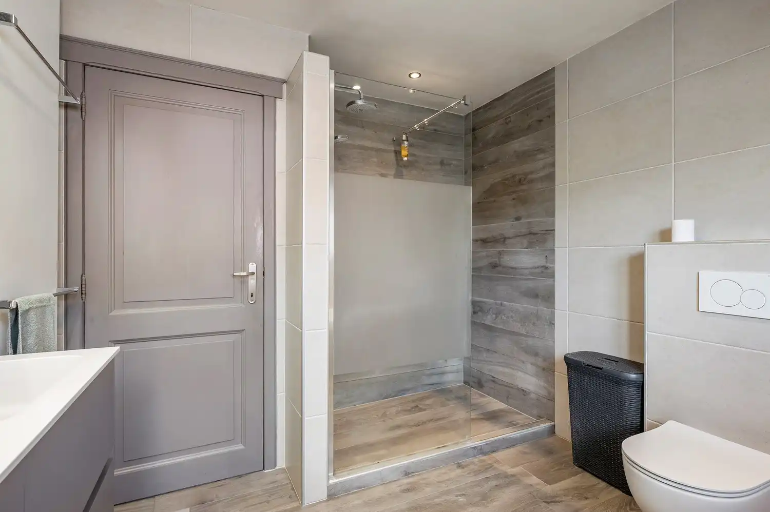 Instapklare open bebouwing op een ruim perceel van 1.185 m², landelijk gelegen met een prachtig vrij uitzicht aan de achterzijde. foto 19