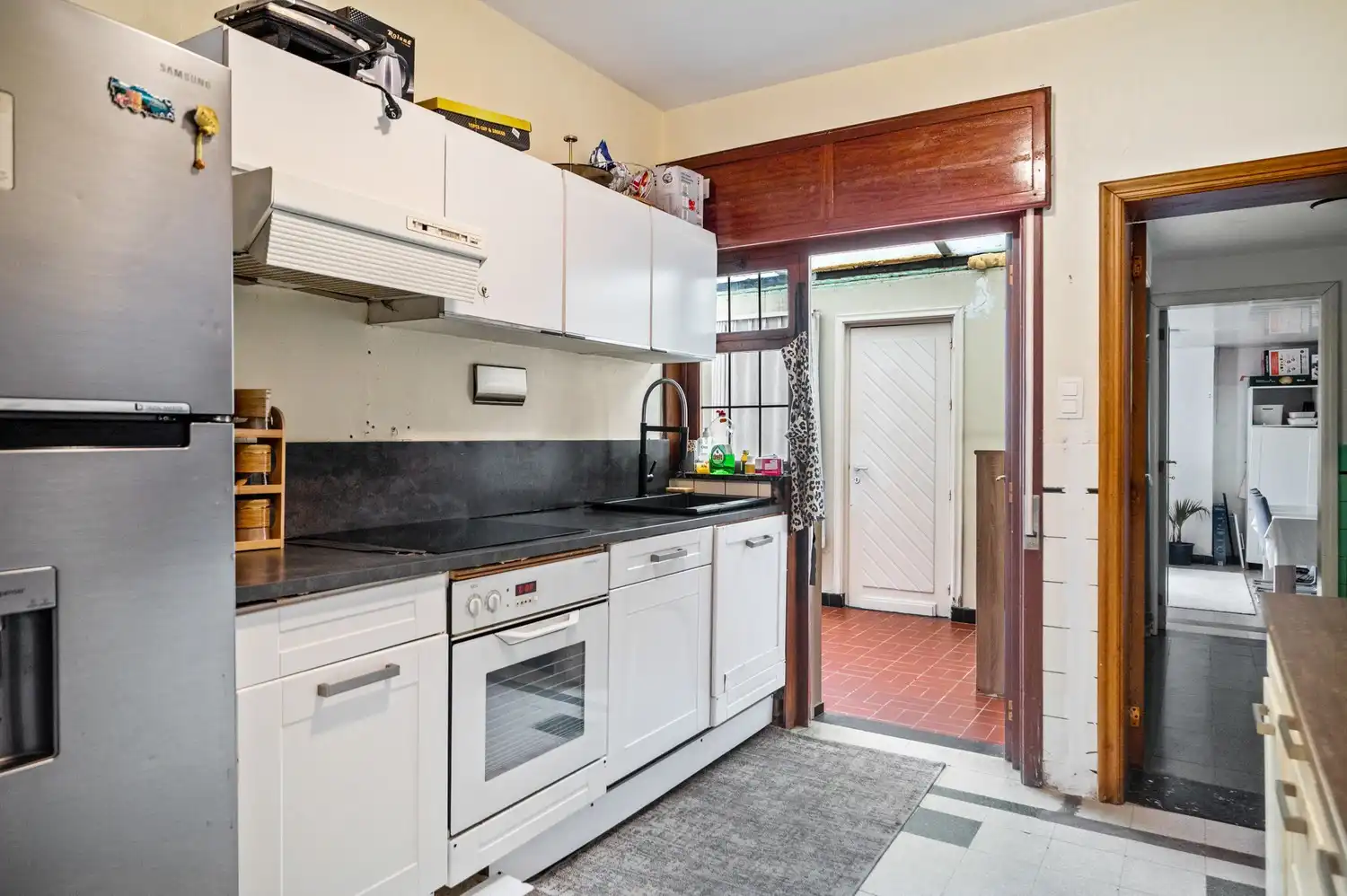 Ruime woning met 3 slpkrs foto 7