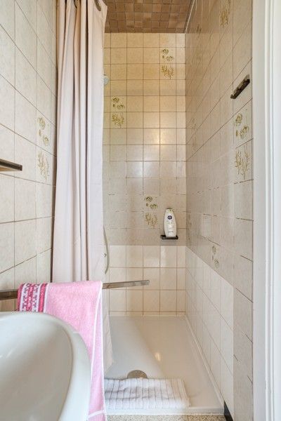🏡 Te renoveren gezinswoning met potentieel TE KOOP in Meulebeke! foto 13