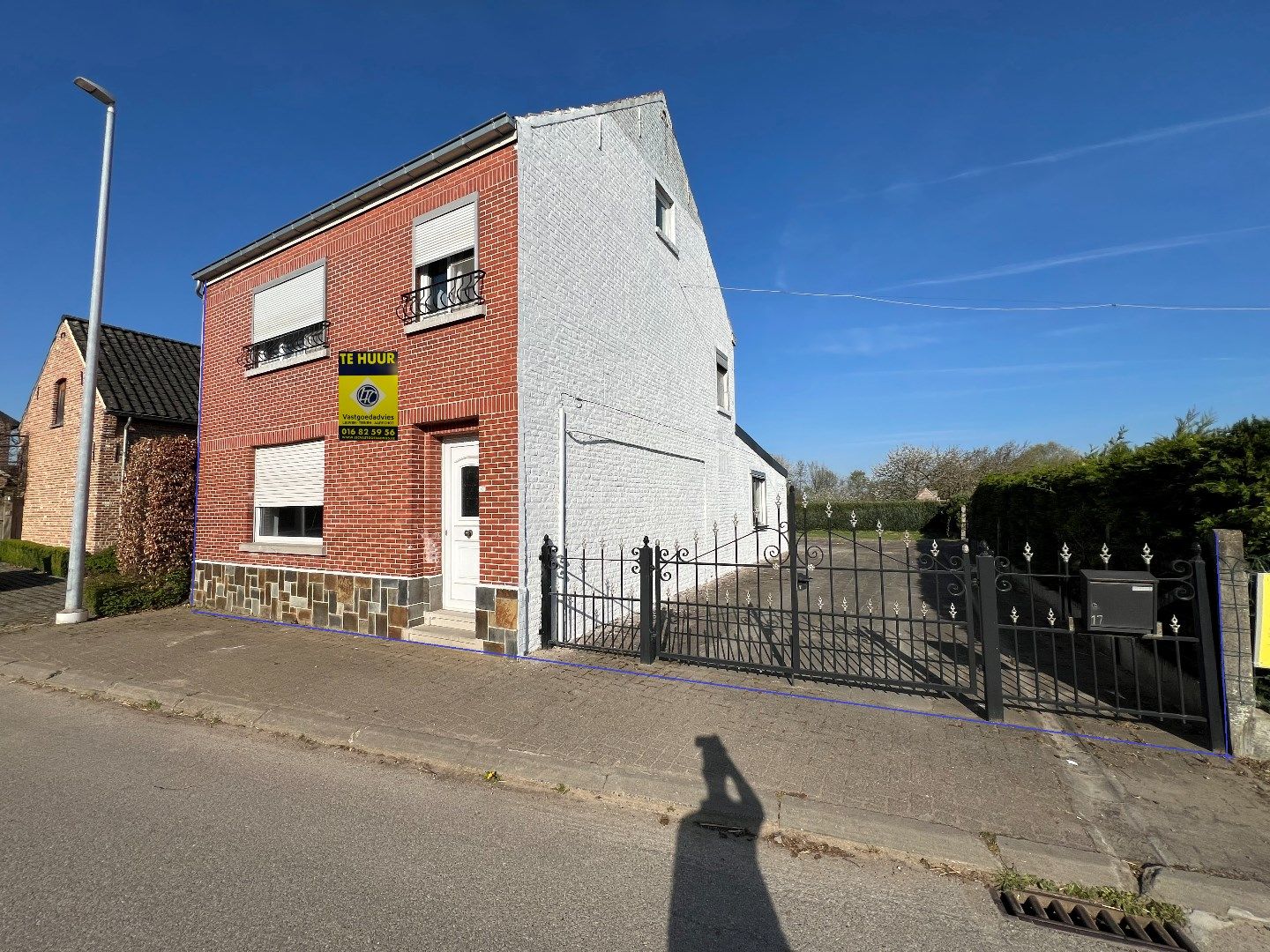 HOB met 3 slaapkamers en tuin op rustige ligging foto {{pictureIndex}}