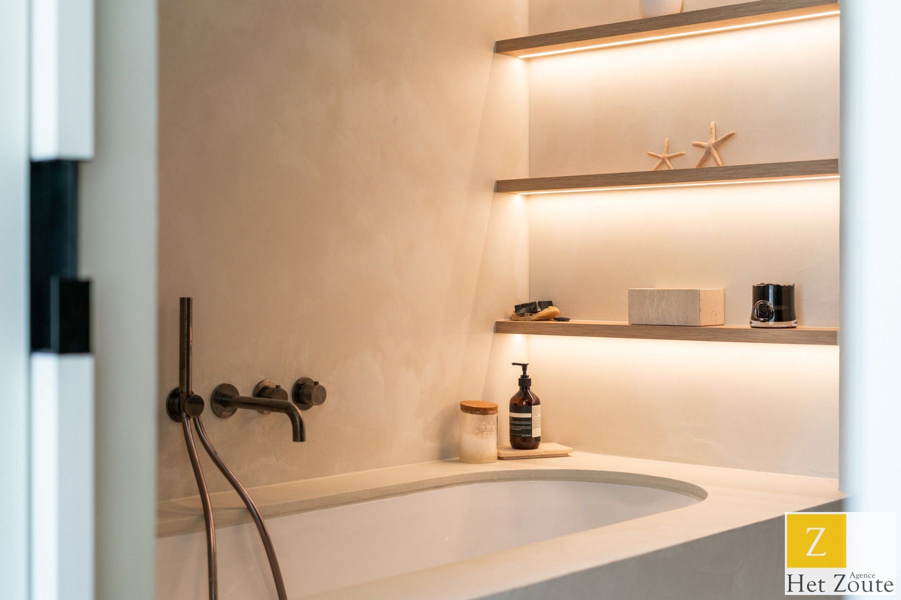 Elegantie, exclusieve luxe en frontaal zeezicht in Het Zoute foto 12