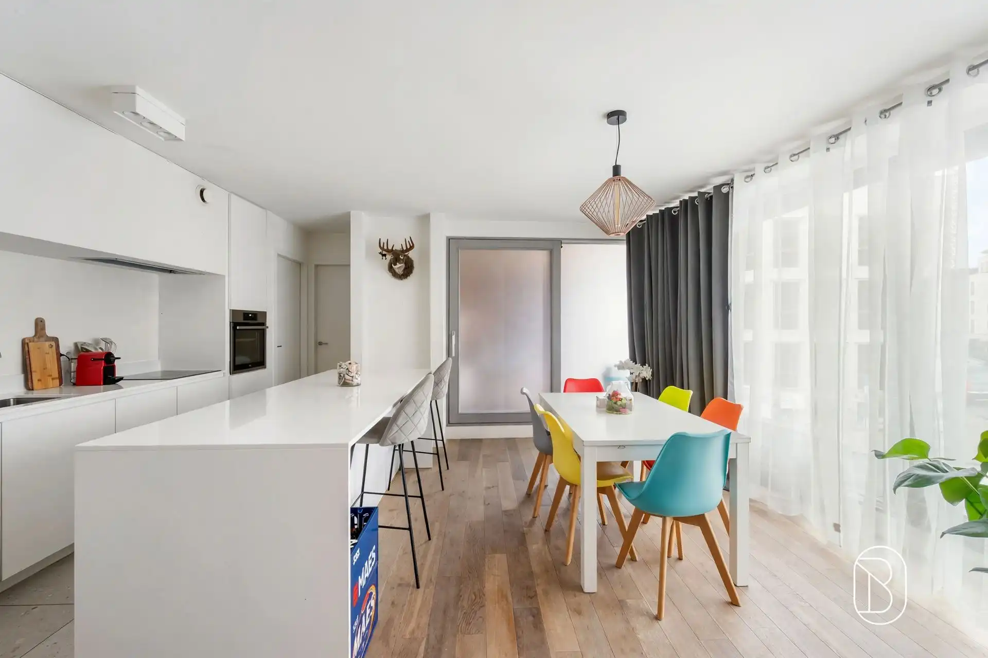Kwalitatief 2-slaapkamerappartement met terras in Kortrijk foto 9