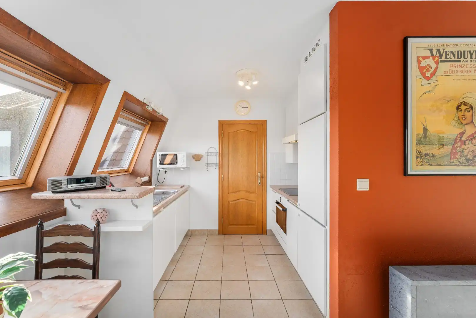 Lichtrijk appartement met ruim zonneterras! foto 6