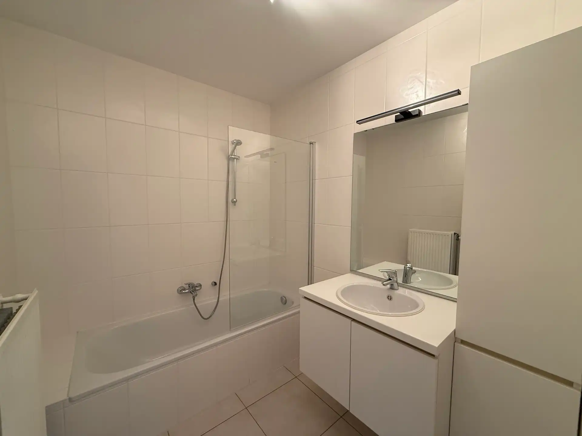ERONDEGEM - Gelijkvloers appartement met ruim terras én garage. foto 6