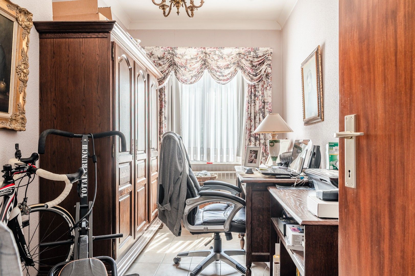 Appartement met kelderberging en garage foto 4